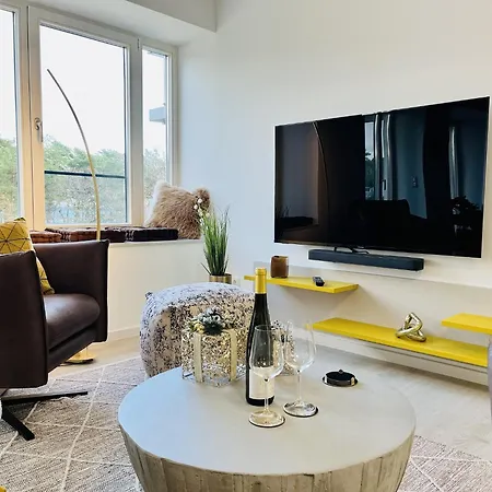 Leuchtfeuer Im Haus Zudar Prora *