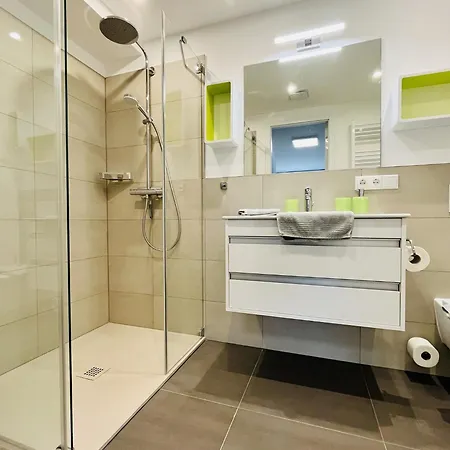 Leuchtfeuer Im Haus Zudar Prora *